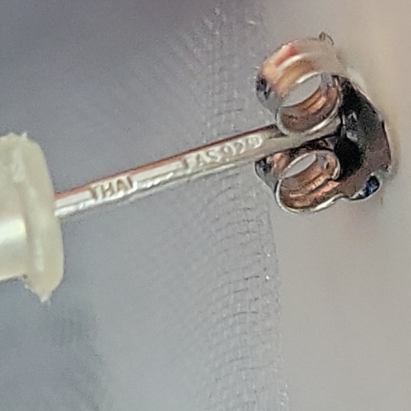 Giani Bernini CZ Sterling Silver 1ct Cubic Zirconia square stud earrings 2g NWT - Picture 4 of 4